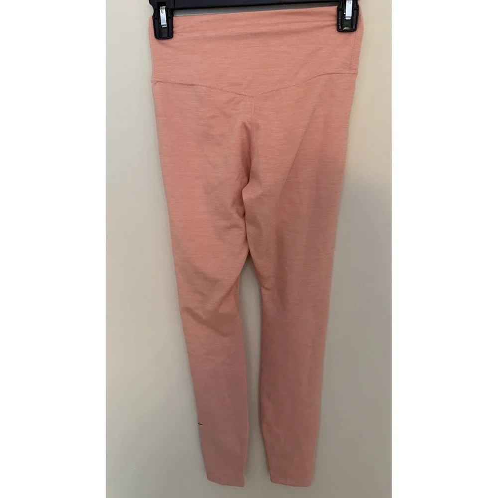 Nike Dri-Fit Women's‎ Orange Peach Workout Gym Cropped Leggings Size XS Running